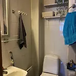 Viihtyisae Ja Tilava Paritaloasunto Hyvaellae Sijainnilla Apartmán