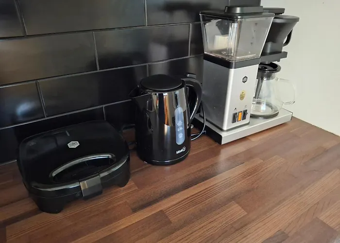 Viihtyisae Ja Tilava Paritaloasunto Hyvaellae Sijainnilla Apartamento Hämeenlinna